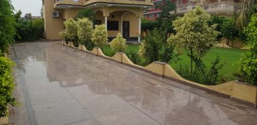 Farmhouse In Noida